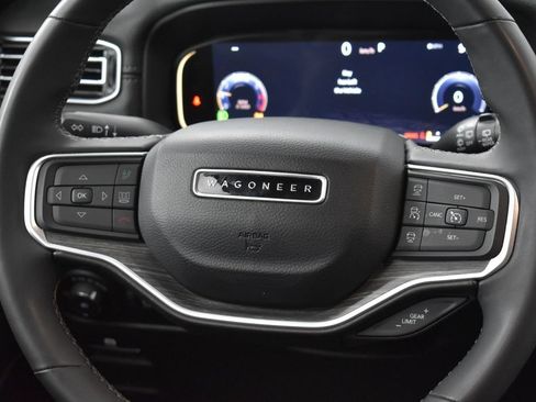 Used 2024 Jeep Wagoneer Series II AWD/4WD image 14