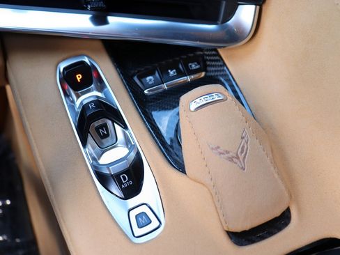 Used 2021 Chevrolet Corvette Stingray Premium Cpe w/ Z51 Performance Package RWD image 34