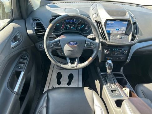 Used 2019 Ford Escape SEL image 13