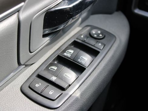 Used 2016 RAM 1500 Big Horn image 37