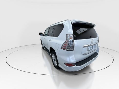 Used 2019 Lexus GX 460 Premium image 6