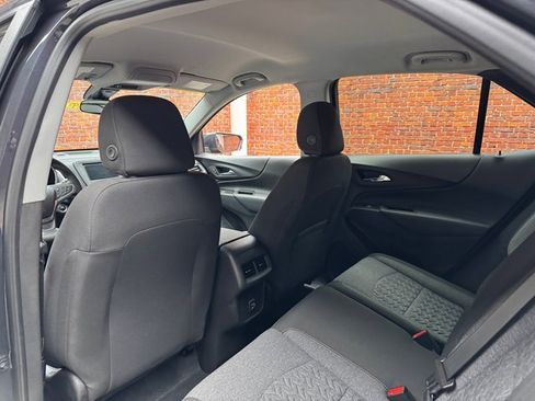 Used 2023 Chevrolet Equinox LT image 24