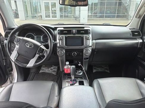 Used 2014 Toyota 4Runner SR5 Premium w/ Convenience Package AWD/4WD image 10