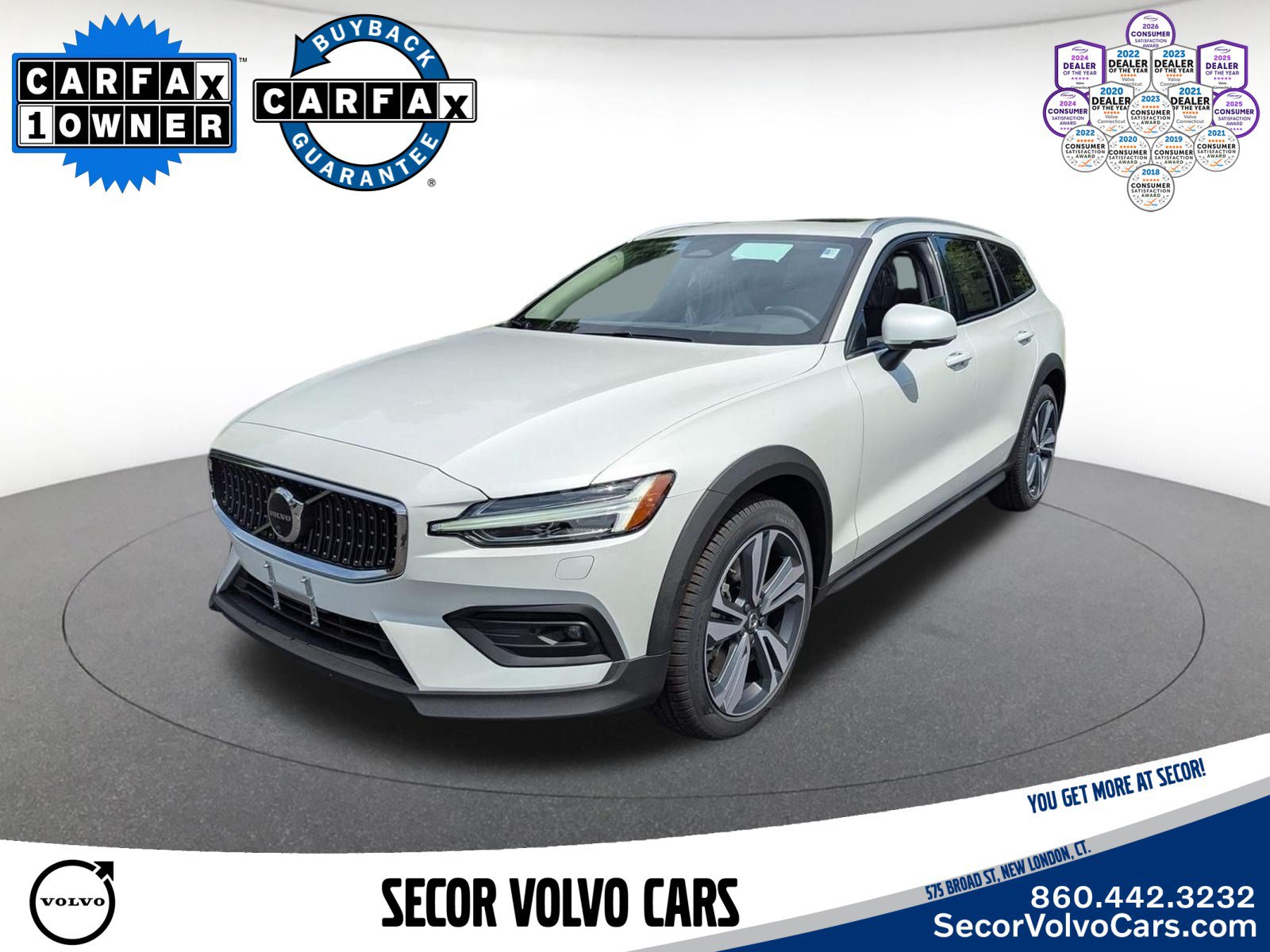 Certified 2026 Volvo V60 B5 Cross Country Plus w/ Protection Package Premier AWD/4WD image 1