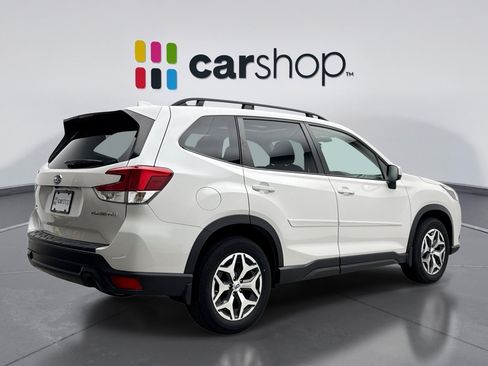 Used 2023 Subaru Forester Premium AWD/4WD image 5