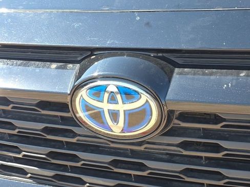 Used 2024 Toyota RAV4 LE AWD/4WD image 9