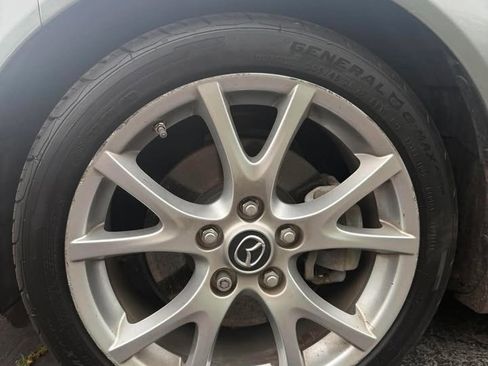 Used 2013 MAZDA MX-5 Miata Grand Touring RWD image 9