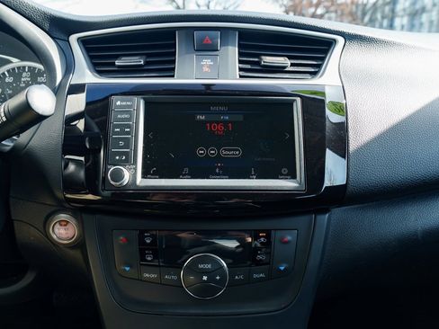 Used 2019 Nissan Sentra SV image 13