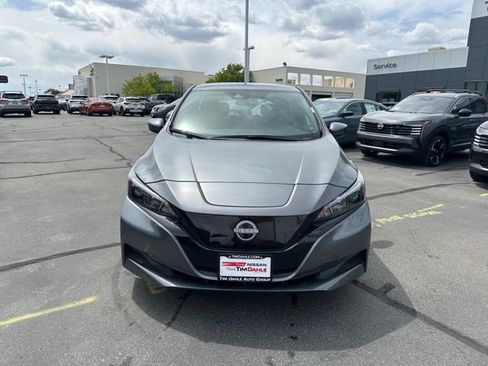 Used 2024 Nissan Leaf S FWD image 3