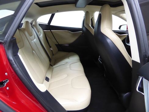 Used 2013 Tesla Model S Performance image 28