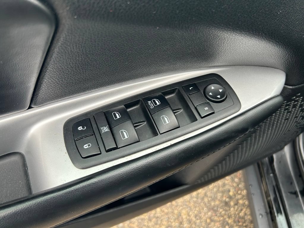 Used 2018 Dodge Journey SE w/ Blacktop Package FWD image 20