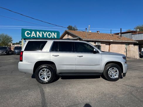 Used 2018 Chevrolet Tahoe LT image 3