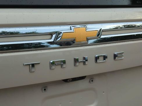 Used 2021 Chevrolet Tahoe Premier w/ Premium Package RWD image 5