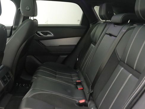 Used 2020 Land Rover Range Rover Velar R-Dynamic S image 31