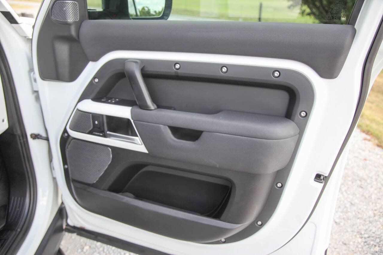 Used 2020 Land Rover Defender 110 SE AWD/4WD image 77