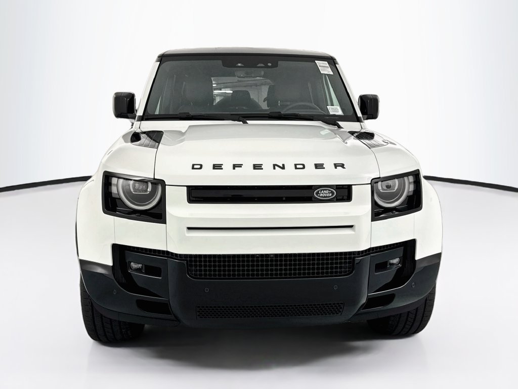 New 2026 Land Rover Defender 110 X-Dynamic SE AWD/4WD image 2