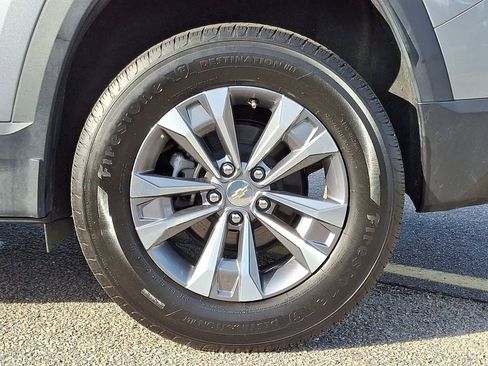 Certified 2025 Chevrolet Equinox LT FWD image 38