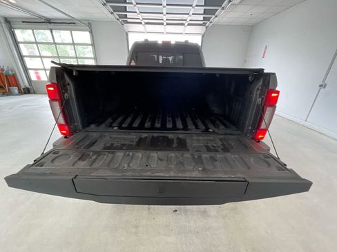 Used 2022 Ford F350 Lariat AWD/4WD image 23