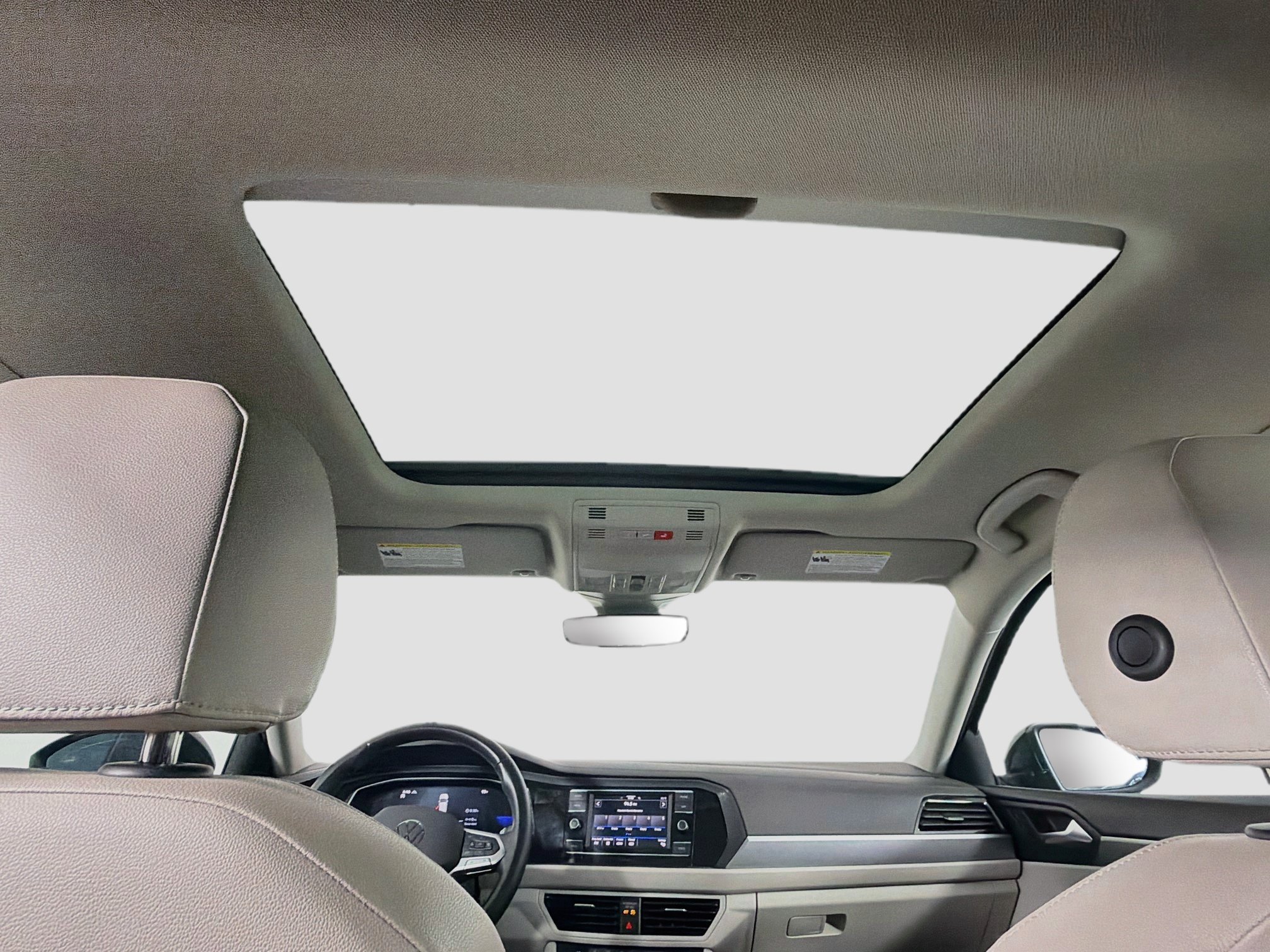 Used 2024 Volkswagen Jetta SE w/ Panoramic Sunroof Package FWD image 26