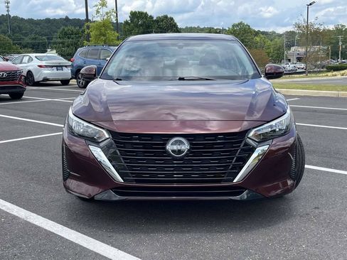 Used 2025 Nissan Sentra SV FWD image 8