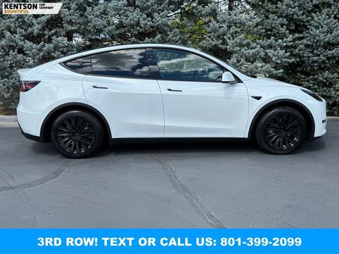 Used 2024 Tesla Model Y Long Range AWD/4WD image 10