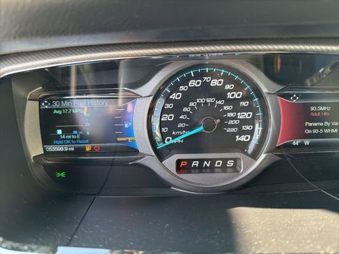 Used 2018 Ford Taurus SHO image 9