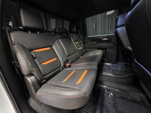 Used 2024 GMC Sierra 2500 AT4 w/ AT4 Premium Plus Package image 14