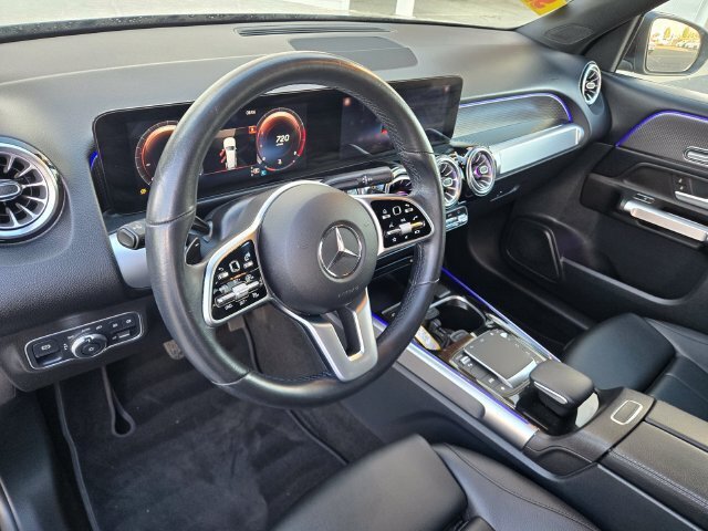 Used 2022 Mercedes-Benz GLB 250 4MATIC image 12