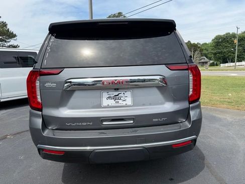 Used 2022 GMC Yukon SLT w/ SLT Premium Package AWD/4WD image 6