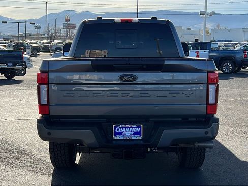 Used 2022 Ford F350 Lariat w/ Black Appearance Package image 6