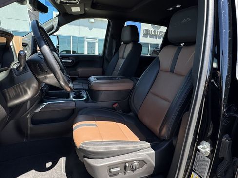 Used 2020 Chevrolet Silverado 2500 High Country w/ Z71 Off-Road Package AWD/4WD image 11