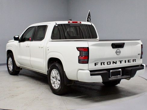 Certified 2024 Nissan Frontier SV w/ SV Convenience Package image 10