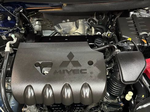 Used 2016 Mitsubishi Outlander ES image 28