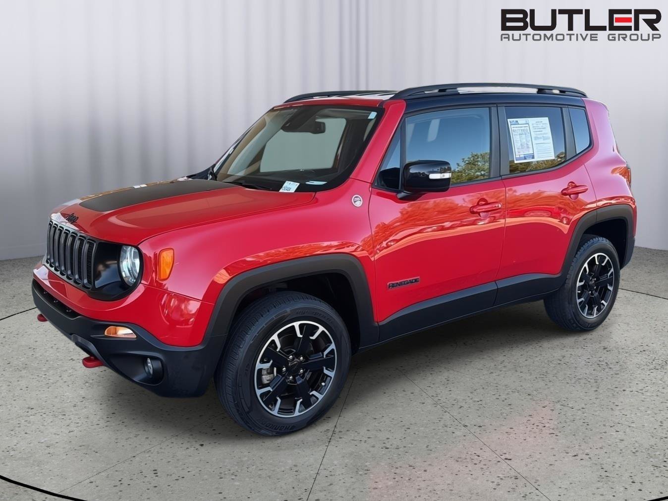 Used 2023 Jeep Renegade Trailhawk AWD/4WD image 2