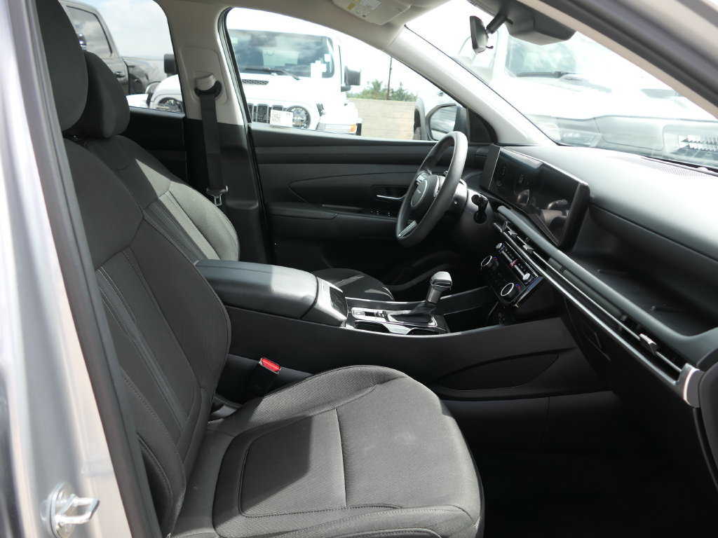 Used 2025 Hyundai Tucson SEL FWD image 21