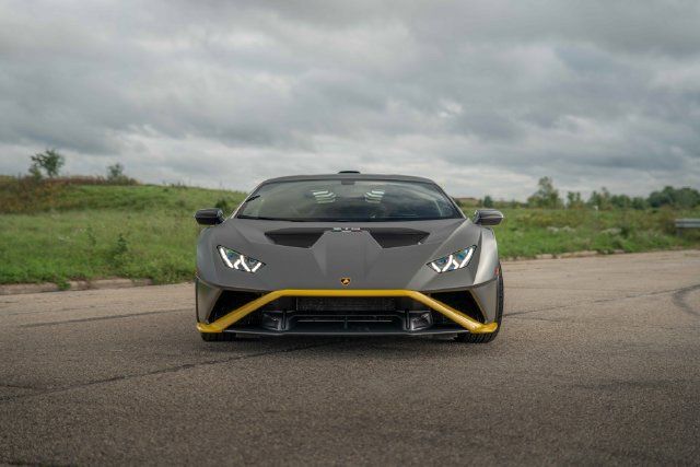 Used 2022 Lamborghini Huracan STO RWD image 28