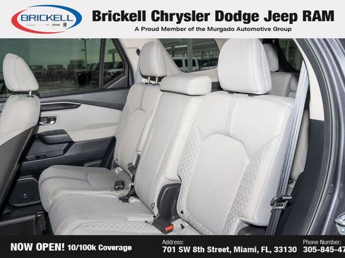 Used 2023 Honda Pilot LX image 17