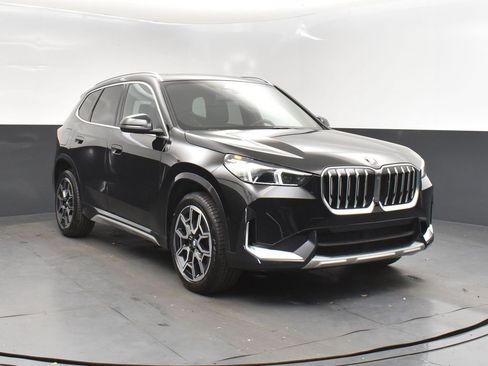 Used 2025 BMW X1 xDrive28i image 9