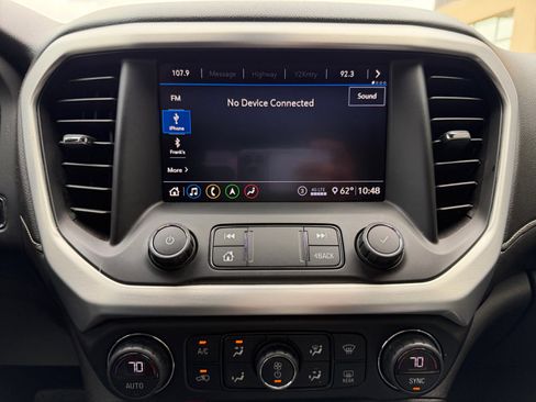 Used 2020 GMC Acadia SLT w/ Premium Package image 12