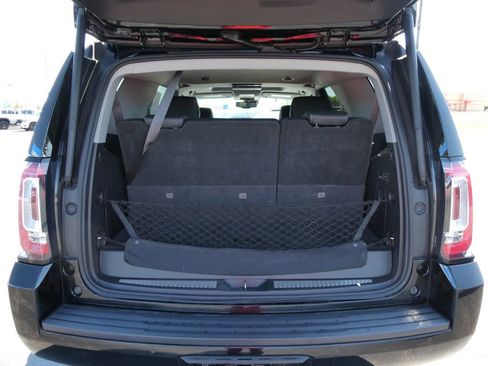 Used 2017 GMC Yukon SLT w/ Premium Edition AWD/4WD image 17