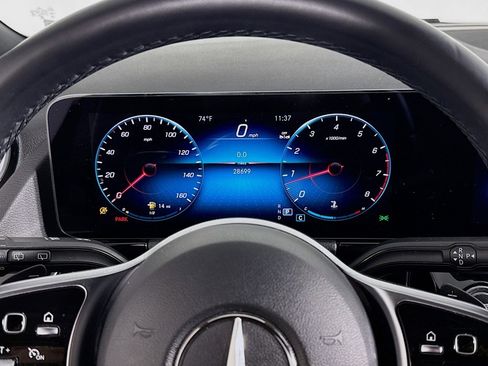 Used 2023 Mercedes-Benz GLA 250 4MATIC image 19