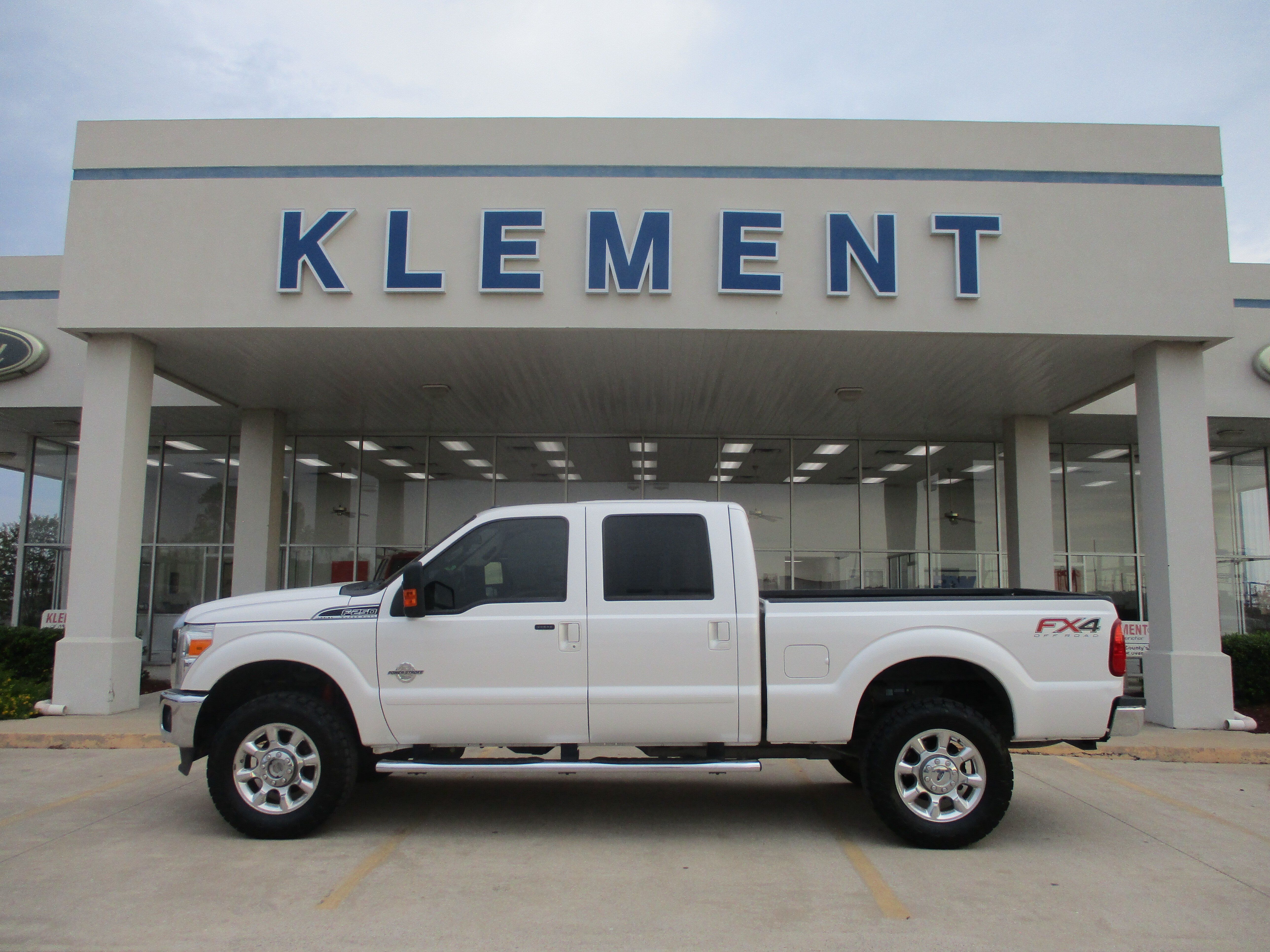 Used 2015 Ford F250 Lariat w/ Lariat Ultimate Package AWD/4WD image 1