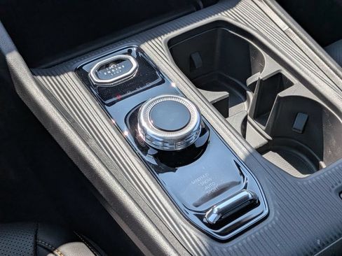 New 2026 Jeep Cherokee Limited AWD/4WD image 19