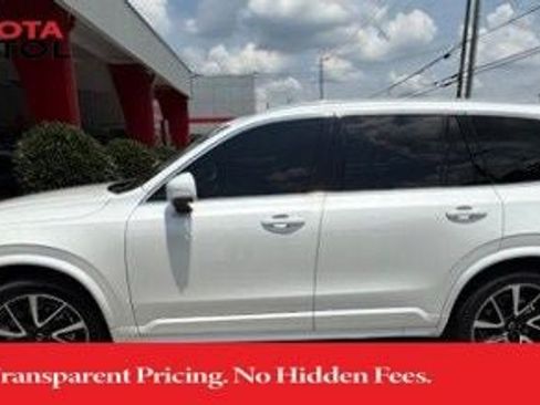 Used 2020 Volvo XC90 T6 Momentum w/ Protection Package Premier AWD/4WD image 10