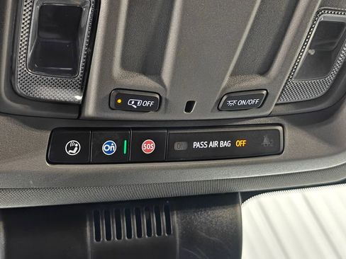 Used 2023 Chevrolet Silverado 1500 W/T RWD image 9