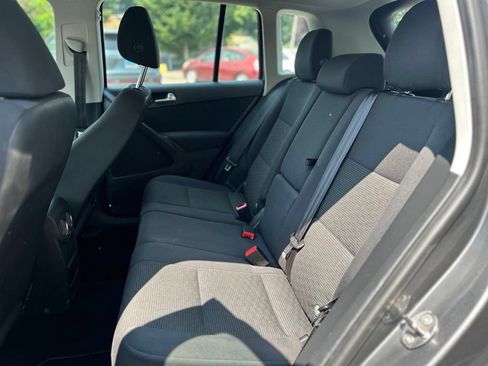 Used 2014 Volkswagen Tiguan S FWD image 13