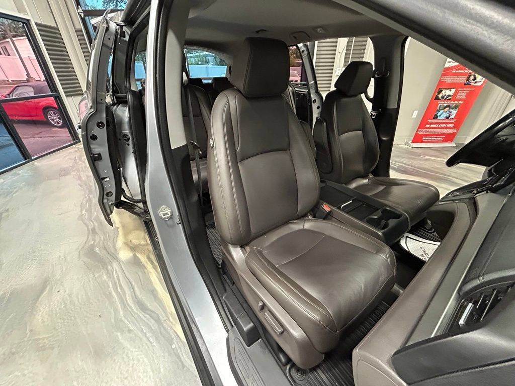 Used 2018 Honda Odyssey EX-L image 4