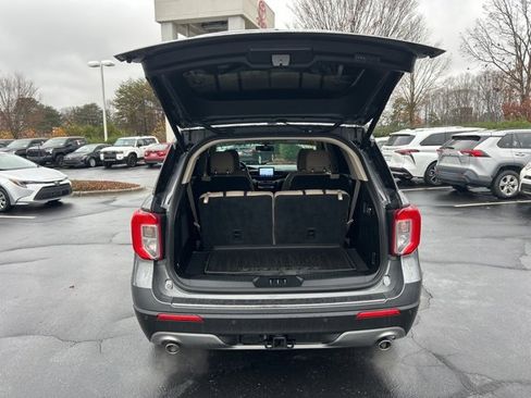 Used 2021 Ford Explorer Limited w/ Equipment Group 301A image 7