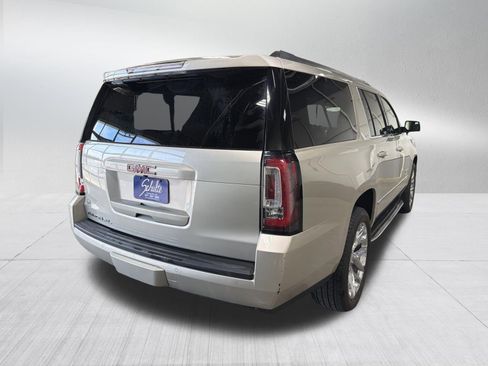Used 2016 GMC Yukon XL SLT w/ Open Road Package image 7