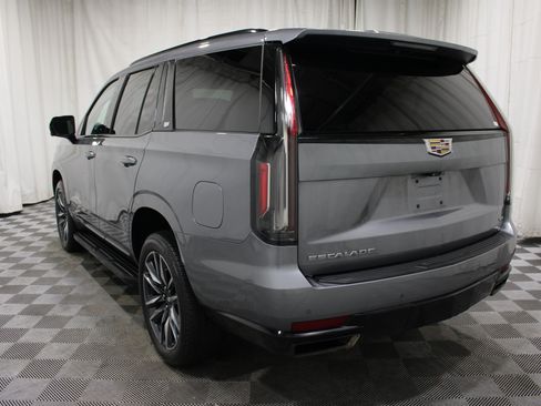 Used 2021 Cadillac Escalade Sport AWD/4WD image 36